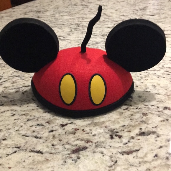 Disney Accessories - Disney Mickey Mouse hat